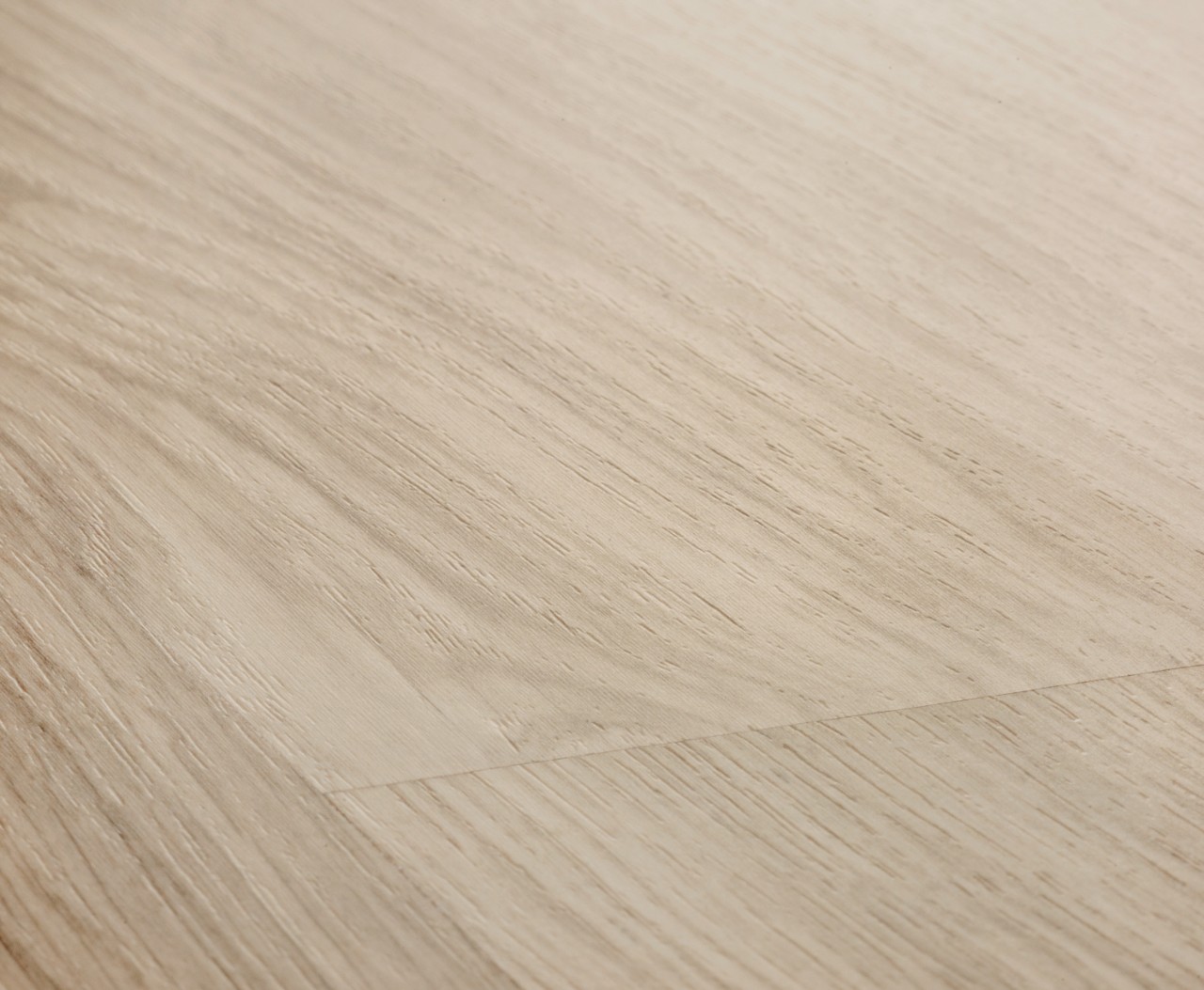 Quick-Step lamināts Eligna Light grey varnished oak EL1304 32. klase