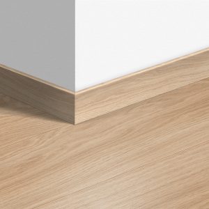 laminēta mdf grīdlīste quick-step