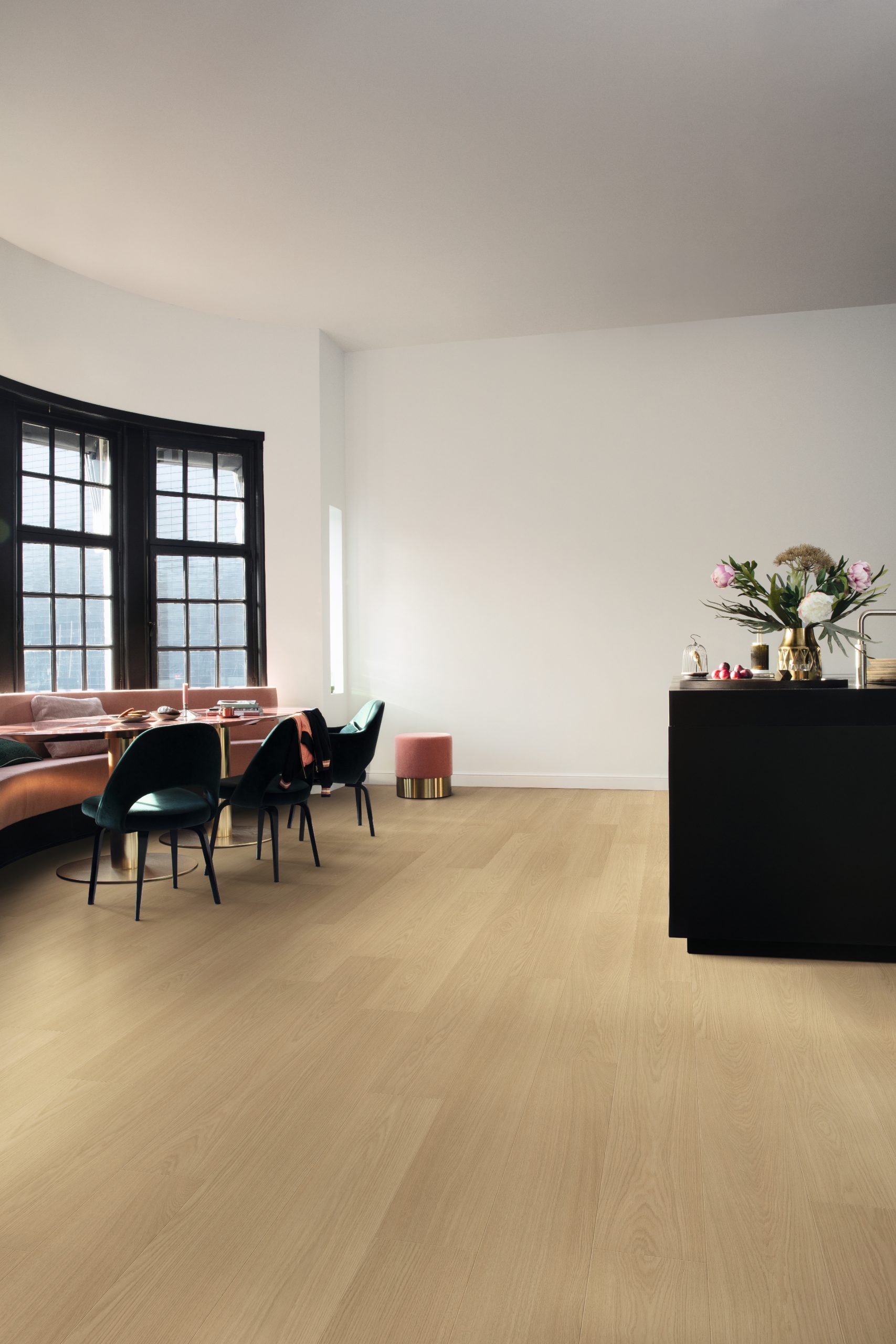 Quick-Step lamināts Signature Beige varnished oak SIG4750 32. klase