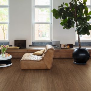 Quick-Step lamināts Signature Chic walnut SIG4761 32. klase