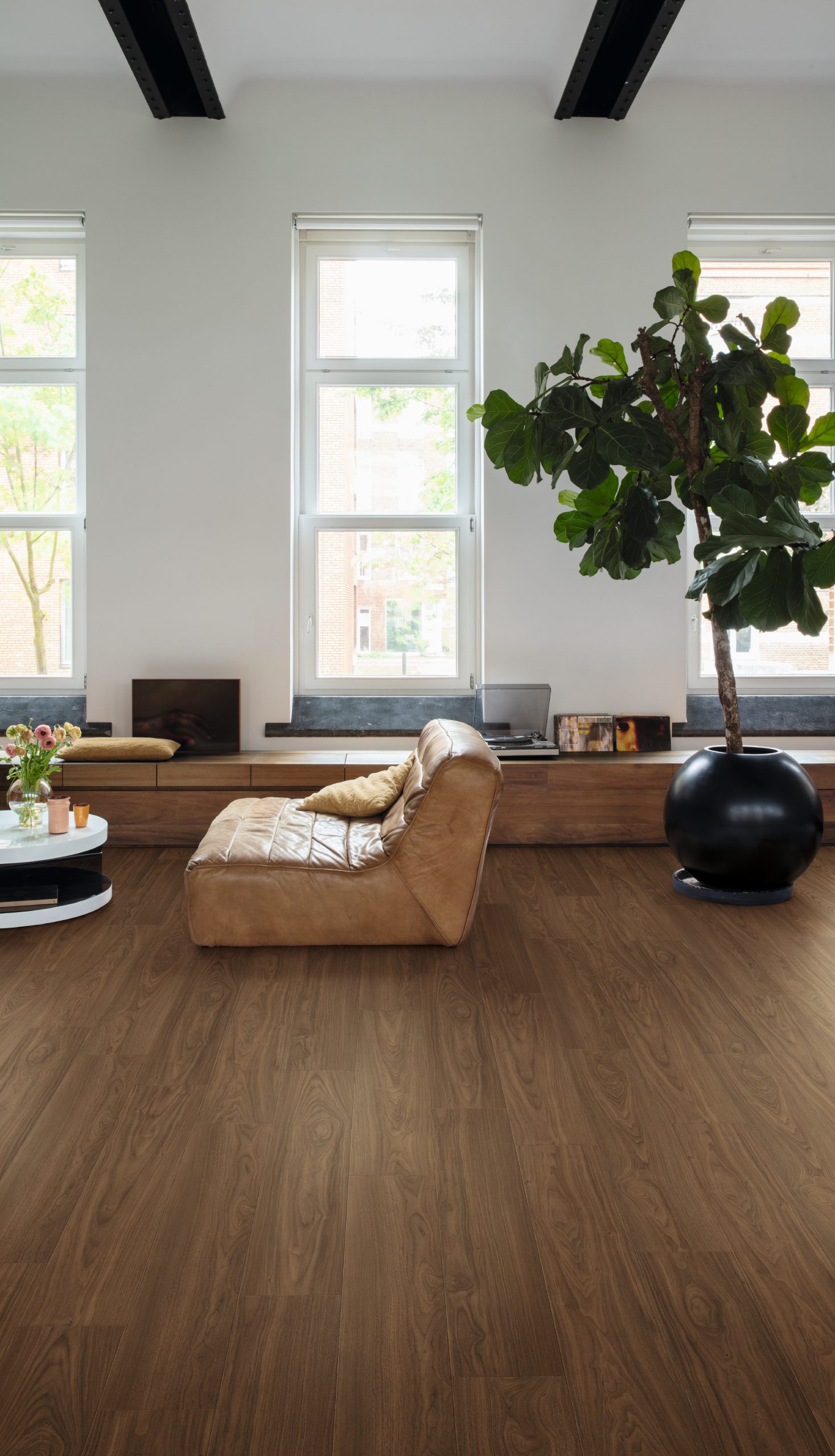 Quick-Step lamināts Signature Chic walnut SIG4761 32. klase