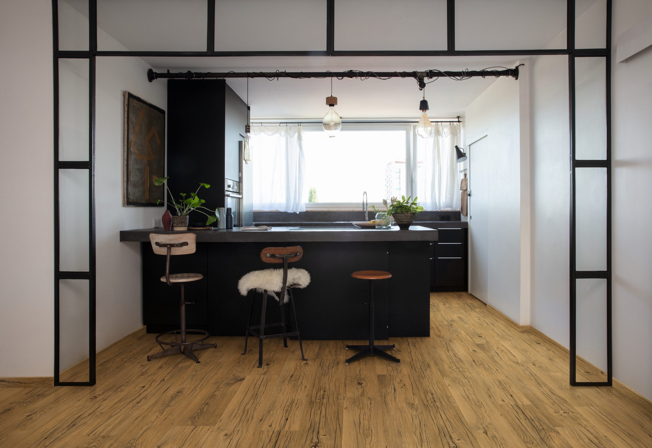 Quick-Step lamināts Signature Cracked oak natural SIG4767 32. klase