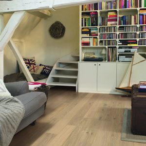 Trīsslāņu parkets Quick-Step Compact Oak cotton white matt COM1451