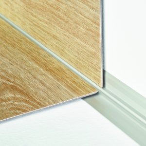 Pakāpiena iekšējais profils Moduleo click vinila grīdām