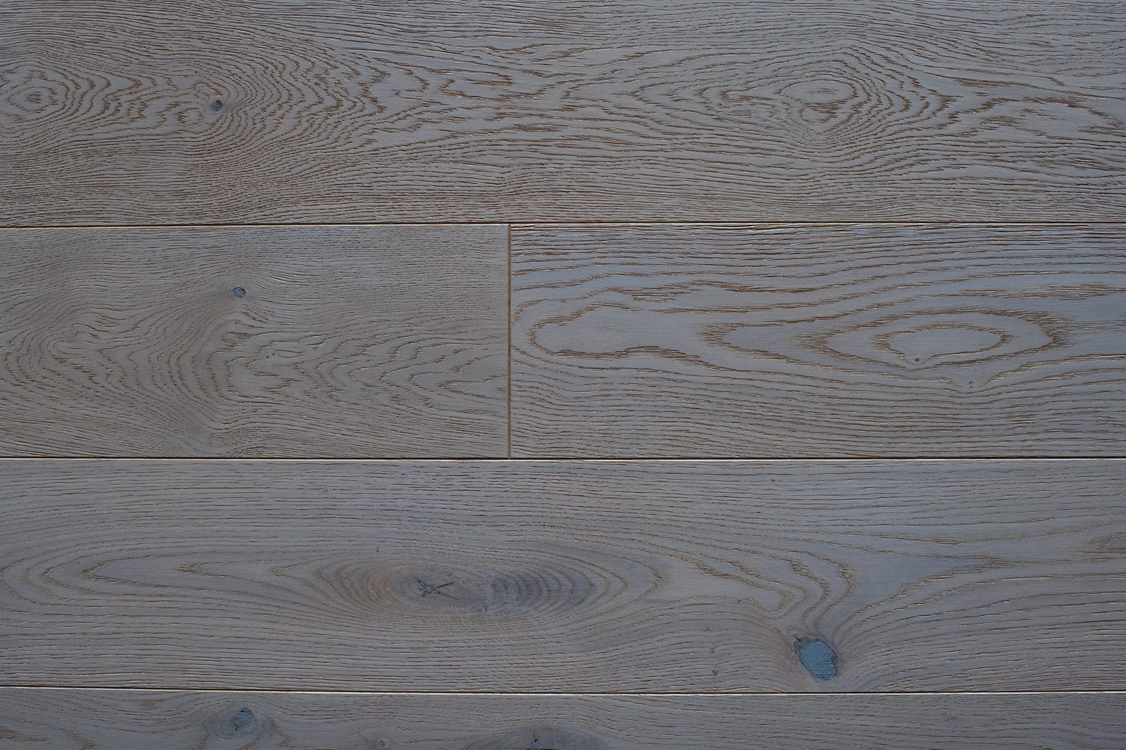 trisslanu-parkets-ozols-sky