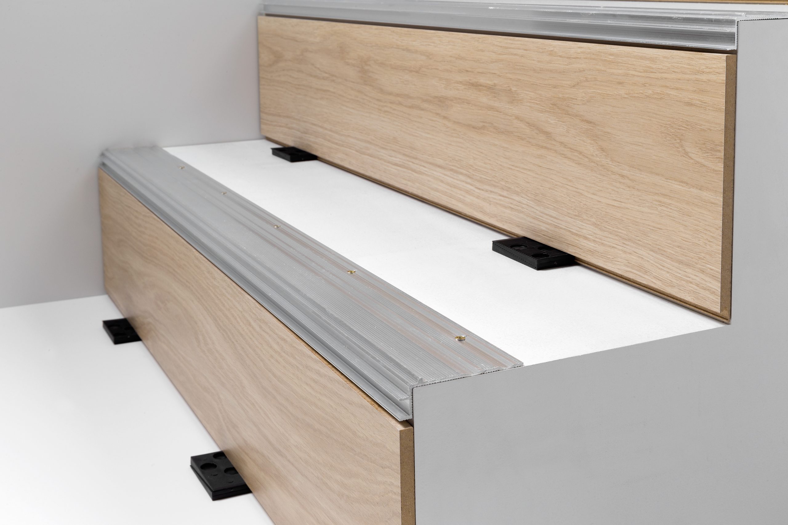 УСТАНОВКА ЛЕСТНИЦЫ INCIZO QSINCP 02