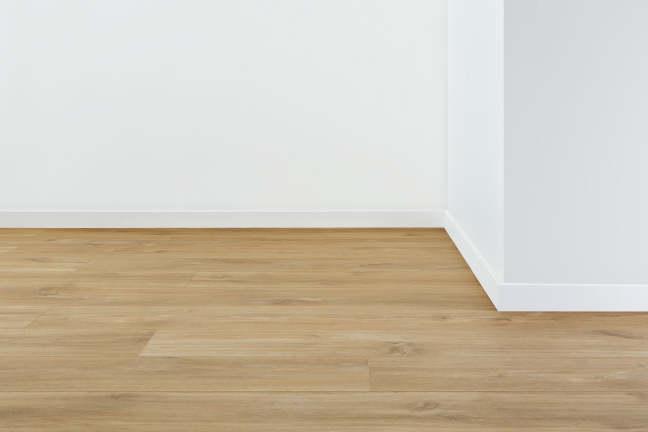 Ūdensizturīga krāsojama grīdlīste Quick-Step NEVSKRPAINTA