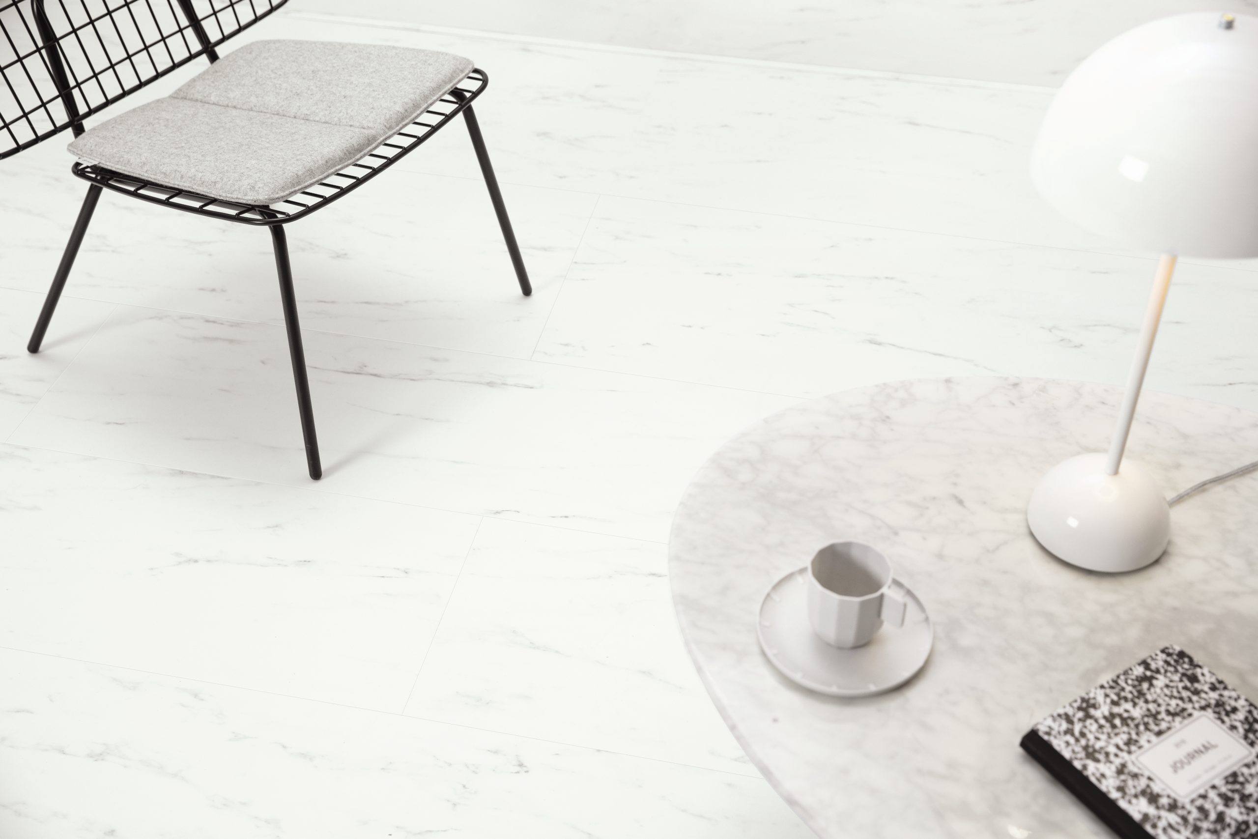 Vinila grīda Quick-Step Oro Marble Carrara White AVSTU40136