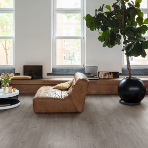 Vinila grīda Quick-Step Bloom Cotton oak cozy grey AVMPU40202