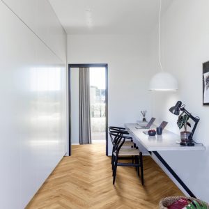 limejama-vinila-skujina-grida-moduleo-parqutry-sierra-oak-58346