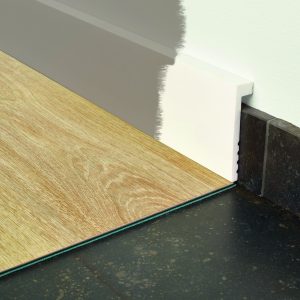 Moduleo krāsojamā grīdlīste 340238